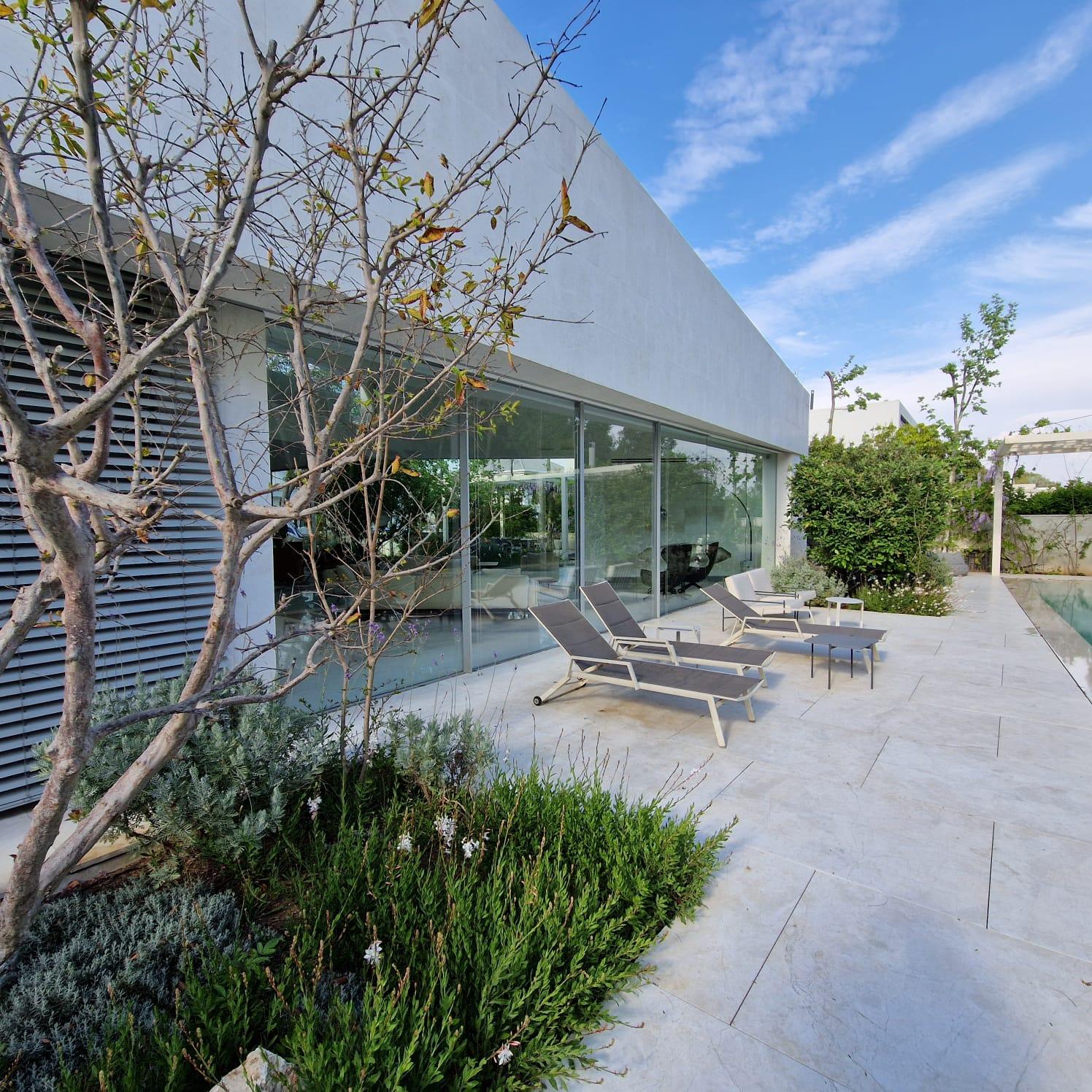 וילה בסביון